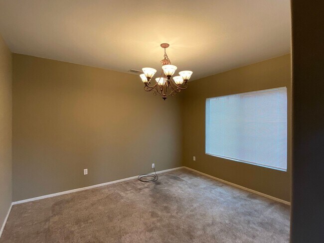 Foto del edificio - Lovely Three Bedroom Home in Gated Community