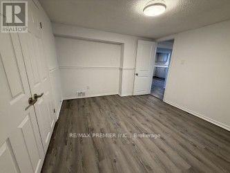 Building Photo - 404 Rustic Rd