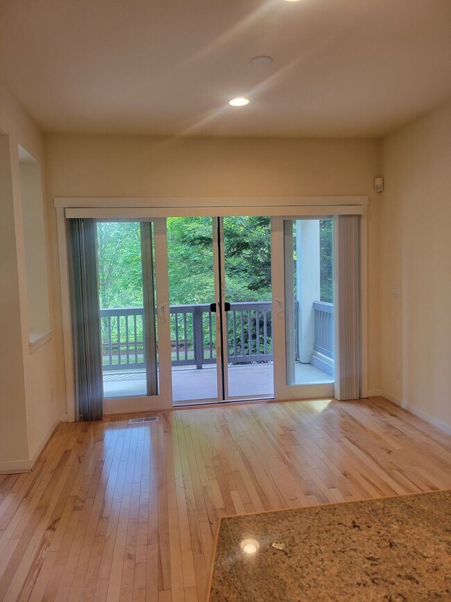 Foto del edificio - Highly Desirable Community, Beautiful View...