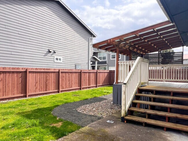 Foto del edificio - 3BD/2BA+FLEX HOME IN LEBANON