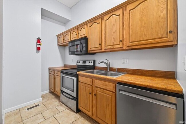 Foto del edificio - 2 bed, 2 bath Downtown Bloomington