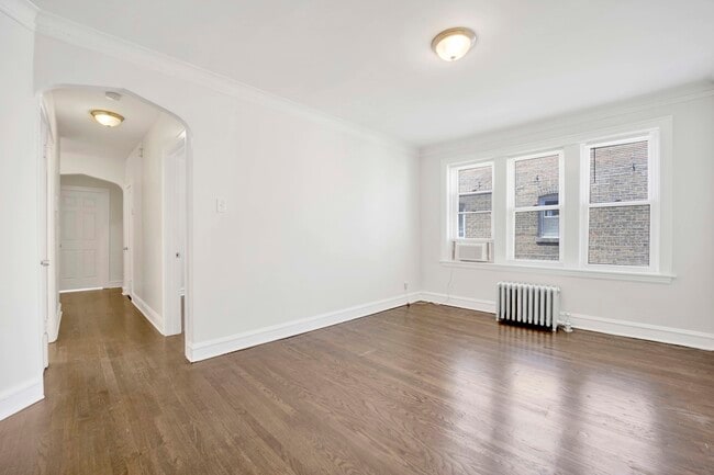 Building Photo - 4406 W Altgeld St