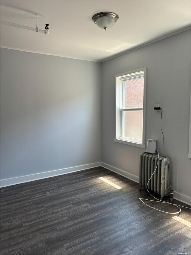 161 120th St, Queens, NY 11694 Room for Rent in Queens, NY