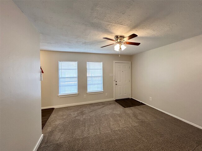 Foto del edificio - 5415 Scott St