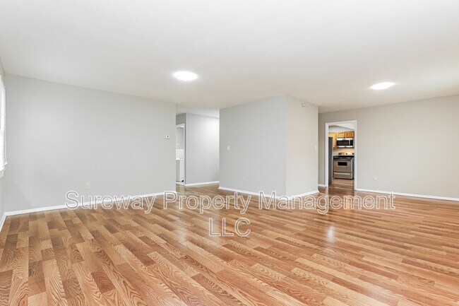 Foto del edificio - 40 Madestone Ln