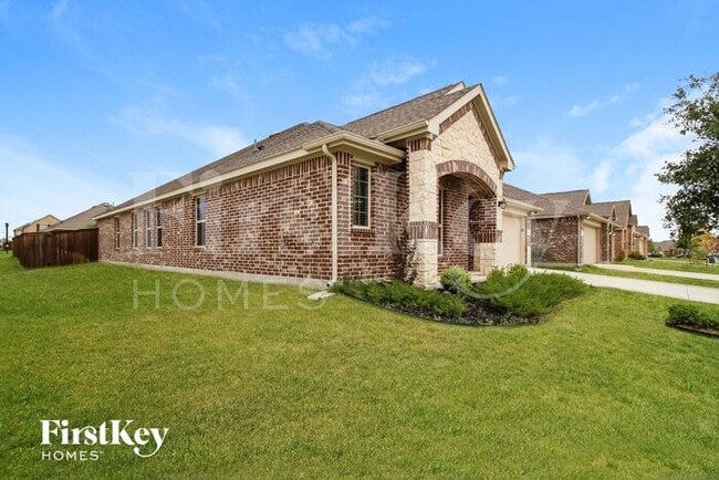 Building Photo - 1301 Renoir Dr
