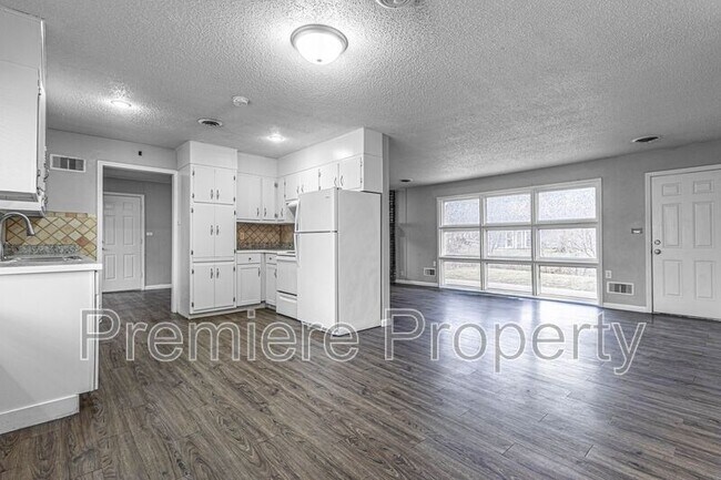 Foto del edificio - 7607 E 110th St