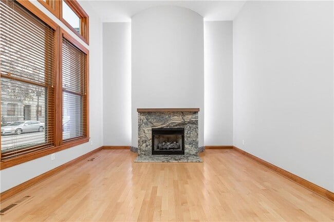 Building Photo - 929 N Alabama St