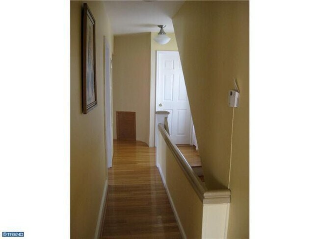 Building Photo - 732 Cherry Tree Ln