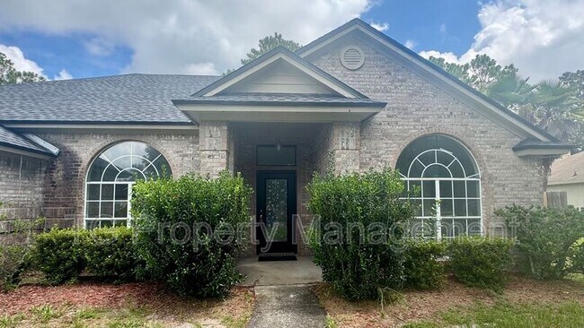 Foto del edificio - 8943 Country Bend Cir N