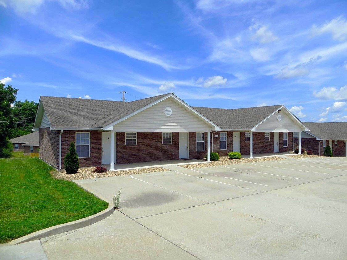 2001 Madison Pl, Rolla, MO 65401 Apartments in Rolla, MO