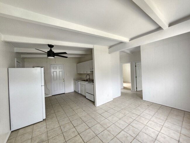 Building Photo - 205 Georgia Dr