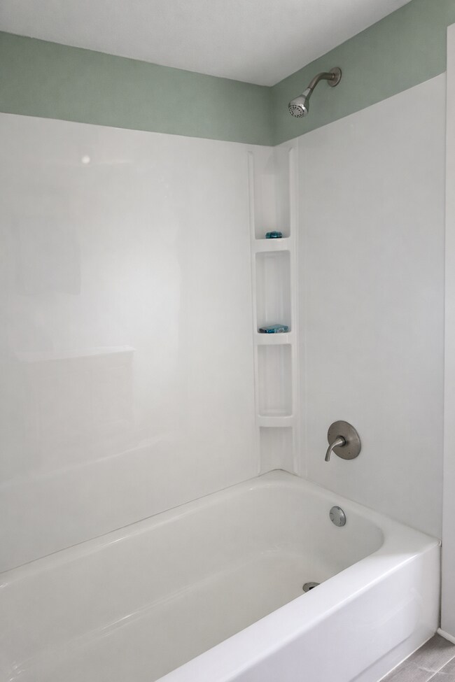 Foto del edificio - Renovated 2BR House | Storage Shop Included | All Animals Welcome | El Dorado Springs MO