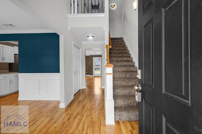 Foto del edificio - 721 Highgrove Ct