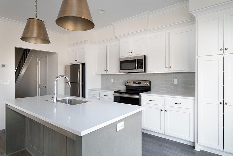 Foto principal - 7950 Greystone St