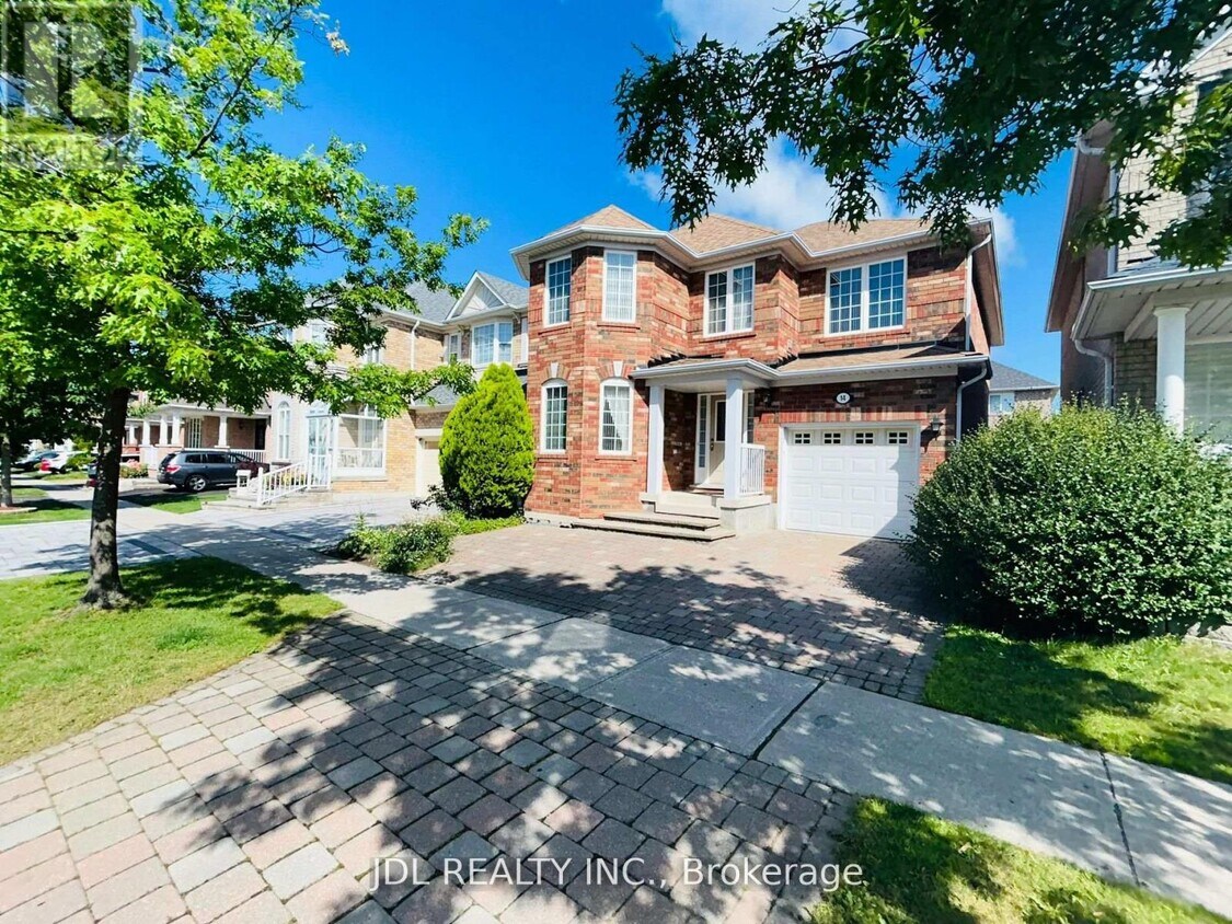 Photo principale - 14 Redbud St