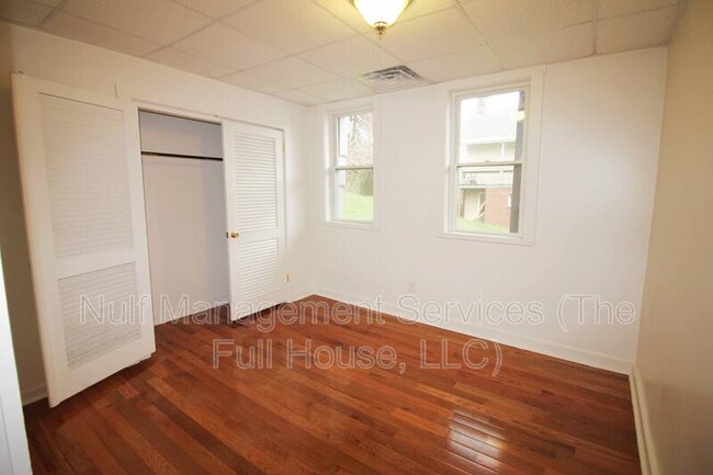 Building Photo - 318 Saline St