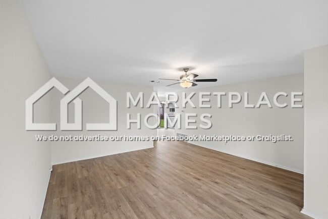 Foto del edificio - 2105 E Riviera Dr