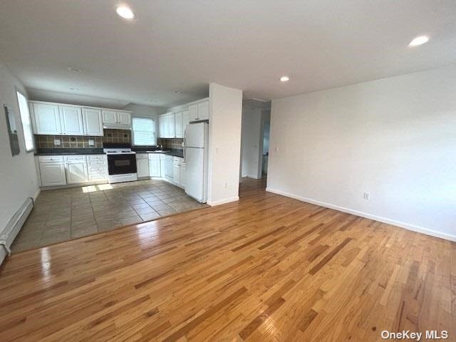 Building Photo - 23 N Bayles Ave
