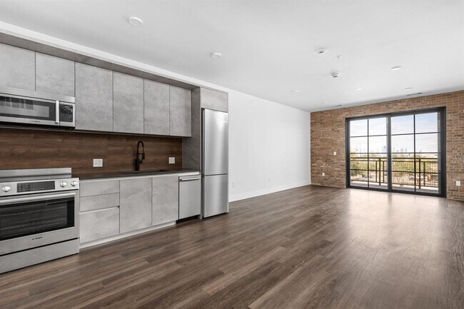 Building Photo - 4315 S Congress Ave