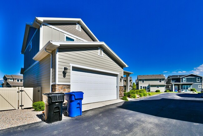 Building Photo - Gorgeous Home in Herriman!
