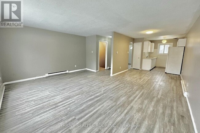 Photo du bâtiment - 1775 Culver Dr