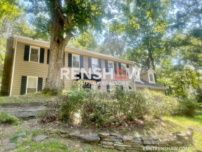 Building Photo - 8223 Shady Fern Cove -Move-in Ready- Great...
