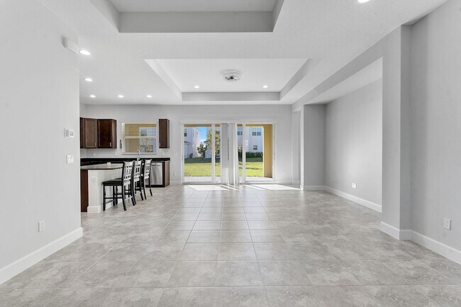 Building Photo - 5747 Shr Pne Pl