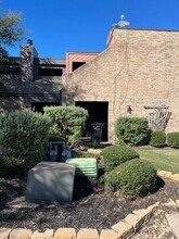 Building Photo - 1532 Wolf Run