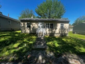 Building Photo - 807 Spruce St