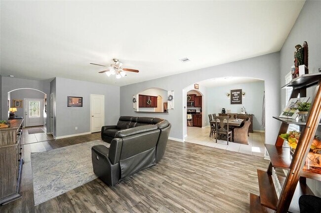 Building Photo - 21223 Slate Bend Dr
