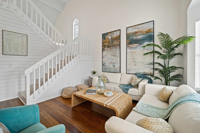 Building Photo - 129 Cimmaron Dr