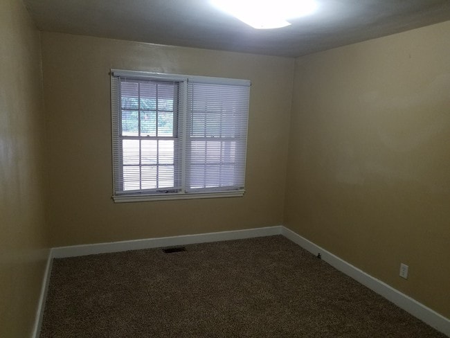 Building Photo - 2418 Wheeless Rd