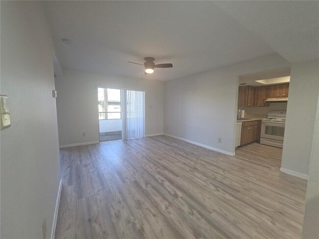 Building Photo - 2583 Countryside Blvd