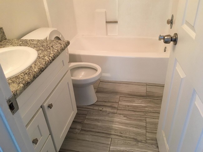Foto del edificio - 4635 Fieldcrest Way