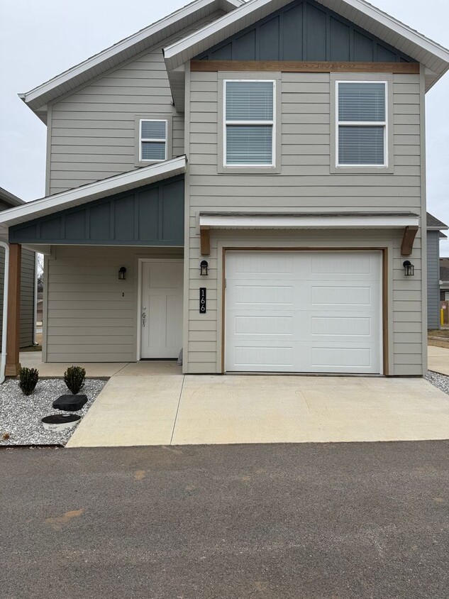 Foto principal - NEW 2 Bedroom Home In Centerton!