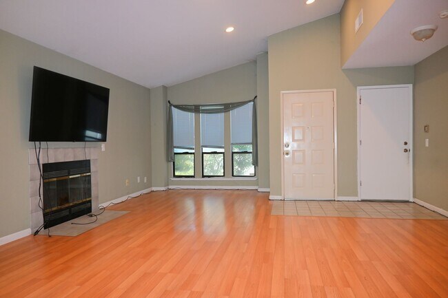 Foto del edificio - Resident Benefit Package Property