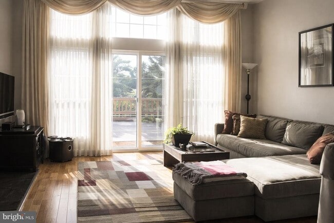 Building Photo - 22 Breckenridge Ln