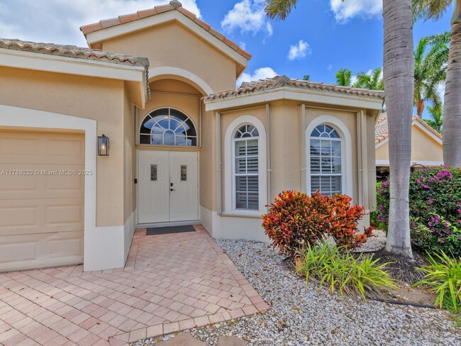 Building Photo - 7676 Eagle Point Dr