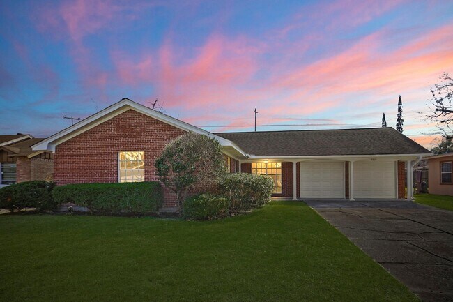 Building Photo - 7019 Langdon Ln