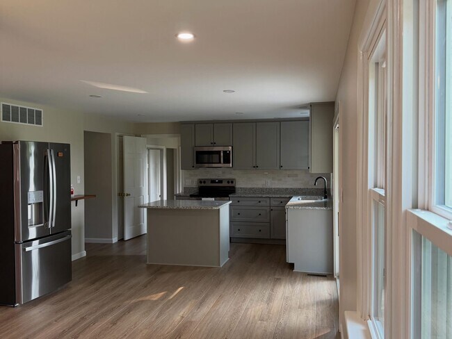 Building Photo - 223 Orchard Ln