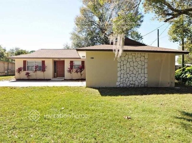 Building Photo - 2615 Roxie Ave