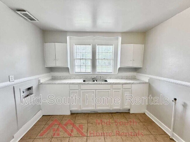 Foto del edificio - 1379 Ferguson Rd