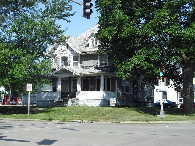 Foto del edificio - 1002 W 4th St