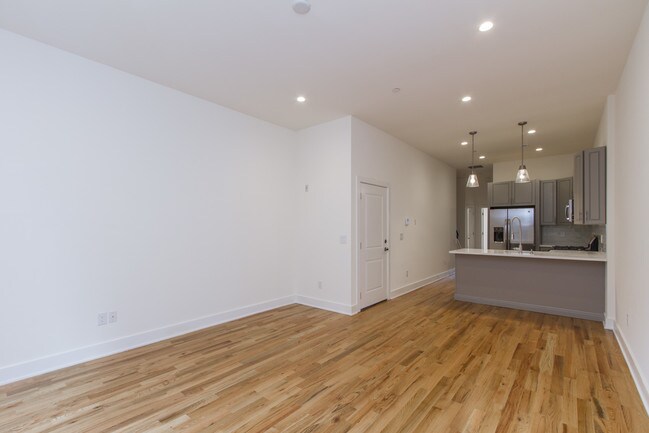 Foto del edificio - 976 N Marshall St
