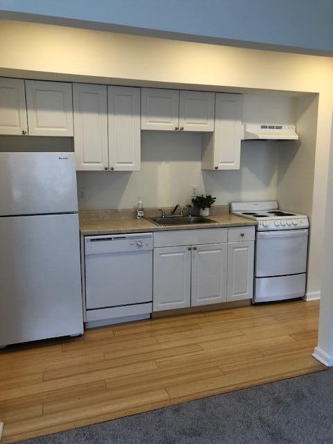 Building Photo - 17 Leroy Pl