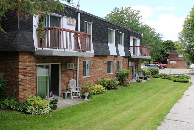 Photo du bâtiment - James Lane Apartments