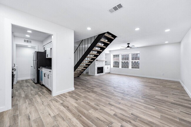 Foto del edificio - 5532 Beverly Hill St