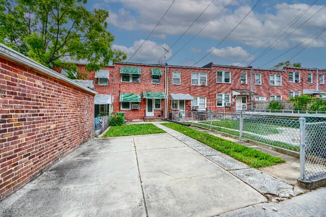 Foto del edificio - 4318 Seidel Ave