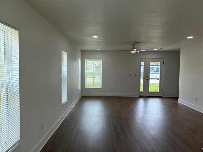 Foto del edificio - 4300 5th Ave S
